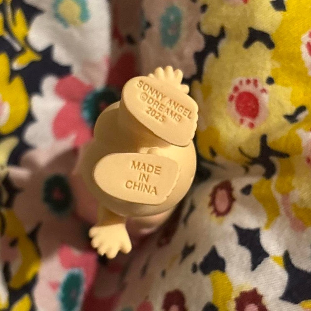 Sonny Angel Snack Series Mini Figure Milkshake - Picture 6 of 6